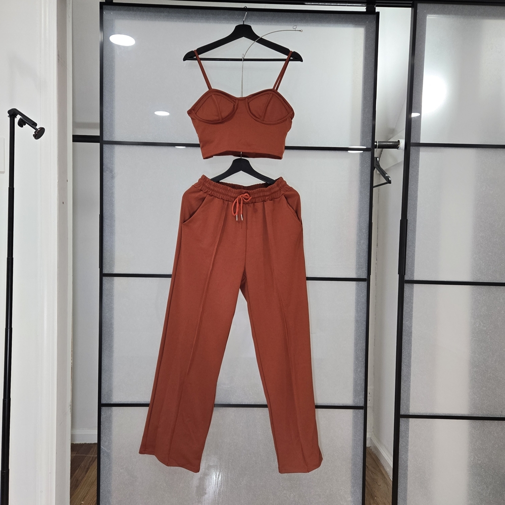 Women’s SHEIN Burnt Orange Crop Top & Jogger Set 2 Piece Lounge Outfit Size M